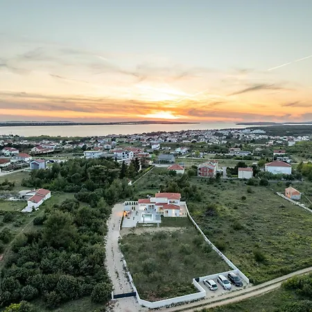 Emocija Zadarvilas Villa